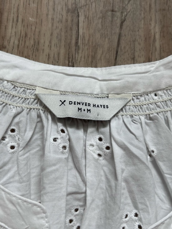 White Eyelet Button-Front Women's Top 100% cotton summer beach abalone buttons - Picture 5 of 10